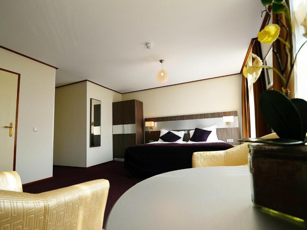 Hotel Faber Hoogezand Oda fotoğraf